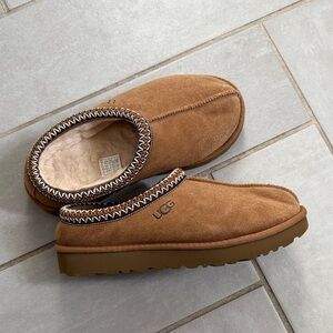 UGG Women’s Tasman II Slippers